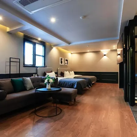 Brown-Dot Hotel Yangjeong