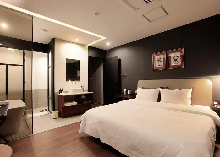 Brown-dot Yangjeong 釜山
