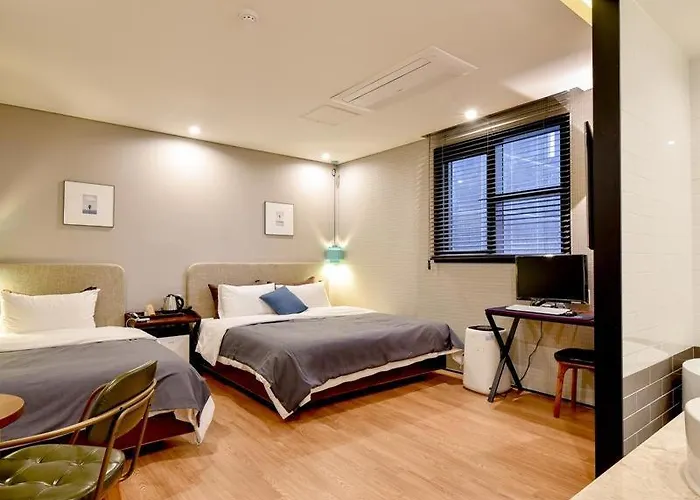 Brown-dot Yangjeong * 釜山